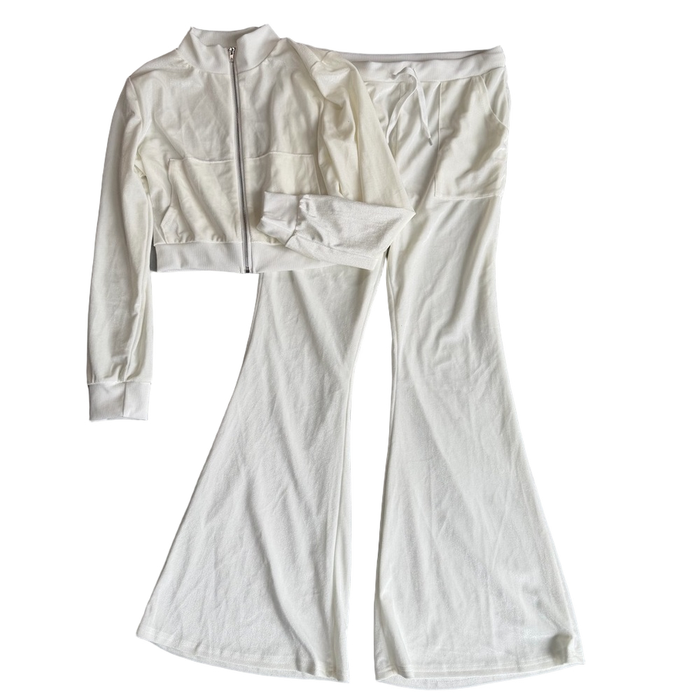 Women's Two Piece Jogger Set with Cropped Full Zip Jacket Size L #260620